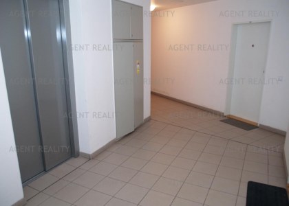 Agentreality pronajme velmi pěkný  byt 3+kk,74m2 v novostavbě s balkonem P4-Nusle.