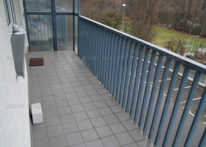Pronájem pěkného bytu s balkonem 2+kk,50m2 v novostavbě včetně parkovacího stání P5-Motol.