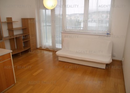 Pronájem pěkného bytu s balkonem 2+kk,50m2 v novostavbě včetně parkovacího stání P5-Motol.