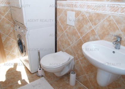 Pronájem zařízeného moderního bytu 3+kk, 80m2 s balkonem a garáží v  P6-Bílá Hora.