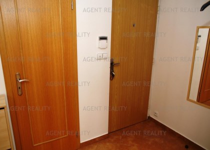 Pronájem nového mezonetového bytu 3+kk,105m2 s terasou s dobrou dostupností do centra P7-Holešovice 