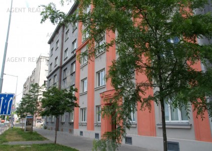 Pronájem nového mezonetového bytu 3+kk,105m2 s terasou s dobrou dostupností do centra P7-Holešovice 