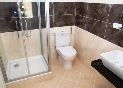 Pronájem výjimečné kaceláře 4+1,124m2 v rezidenčním domě v ulici Pařížská P1-Staré Město.
