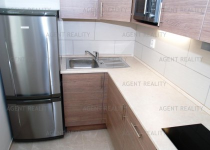 Pronájem výjimečné kaceláře 4+1,124m2 v rezidenčním domě v ulici Pařížská P1-Staré Město.