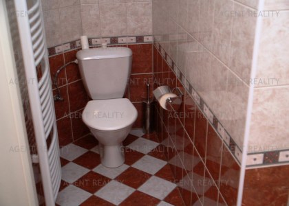 Pronájem výjimečného bytu 3+1,124m2 v rezidenčním domě v ulici Pařížská P1-Staré Město.