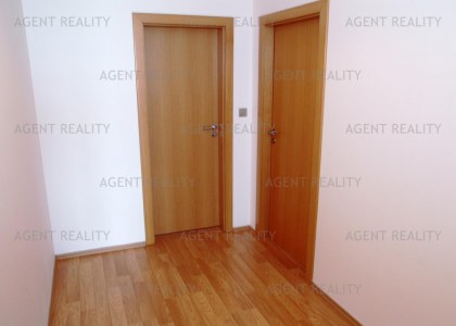 Pronájem modeního bytu 3+kk, 90m2 s dvěmi terasami 35m2 s parkovacím stáním v novostavbě P-Zličín