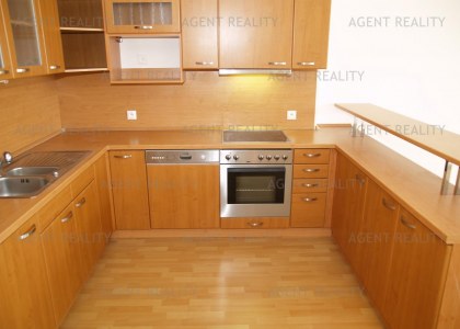Pronájem slunného bytu 3+kk,91m2 s terasou a parkovacím stáním v klidné lokalitě P5-Stodůlky