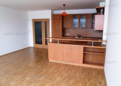 Pronájem slunného bytu 3+kk,91m2 s terasou a parkovacím stáním v klidné lokalitě P5-Stodůlky