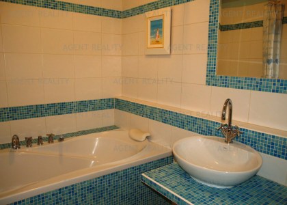 Pronájem moderního zařízeného bytu 2+kk, 79m2 +80m2 s předzahrádkou v novostavbě P10-Záběhlice 