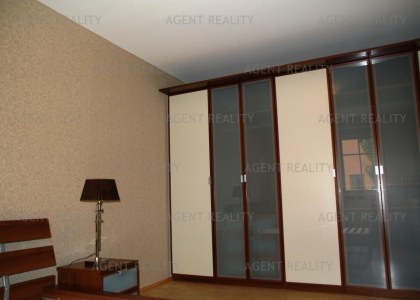 Pronájem moderního zařízeného bytu 2+kk, 79m2 +80m2 s předzahrádkou v novostavbě P10-Záběhlice 