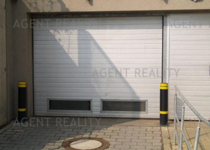 Pronájem moderního bytu 2+kk, 44m2 s balkonem a garážovým staním v Praha 6- Bílá Hora