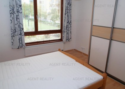 Pronájem moderního bytu 3+kk, 69m2 v novostavbě s garáží a předzahrádkou 120m2 v P6- Bílá Hora.