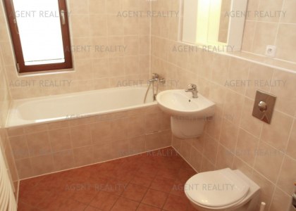 Pronájem moderního bytu 3+kk, 69m2 v novostavbě s garáží a předzahrádkou 120m2 v P6- Bílá Hora.