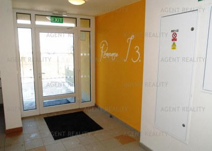 Pronájem pěkného bytu 1+kk,32m2 s balkonem v zabydlené novostavbě Praha - Uhříněves.