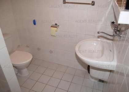 Prodej zavedeného pensionu 750m2 s obchodními prostory 200m2 a s dobrým výnosem v centru Harrachova.