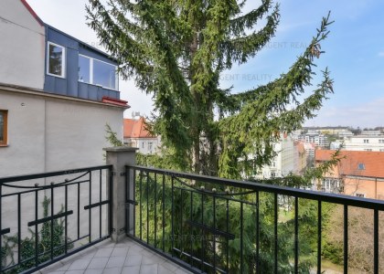 Pronájem bytu 3+kk, 74m2,  ulice 8.listopadu, P6-Břevnov.