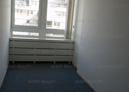 Pronájem moderní kanceláře 12m2 v administrativní budově P4-Pankrác