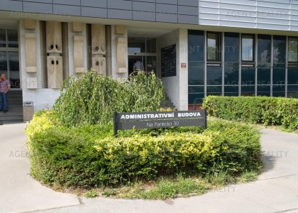 Pronájem moderní kanceláře 12m2 v administrativní budově P4-Pankrác