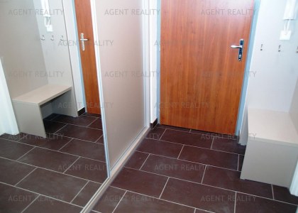 Pronájem bytu 2+kk, 67m2 s parkovácím stáním P5-Zličín.