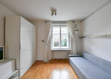 Pronájem bytu 1+kk, 25m2, ulice 8.listopadu, Praha 6 - Břevnov